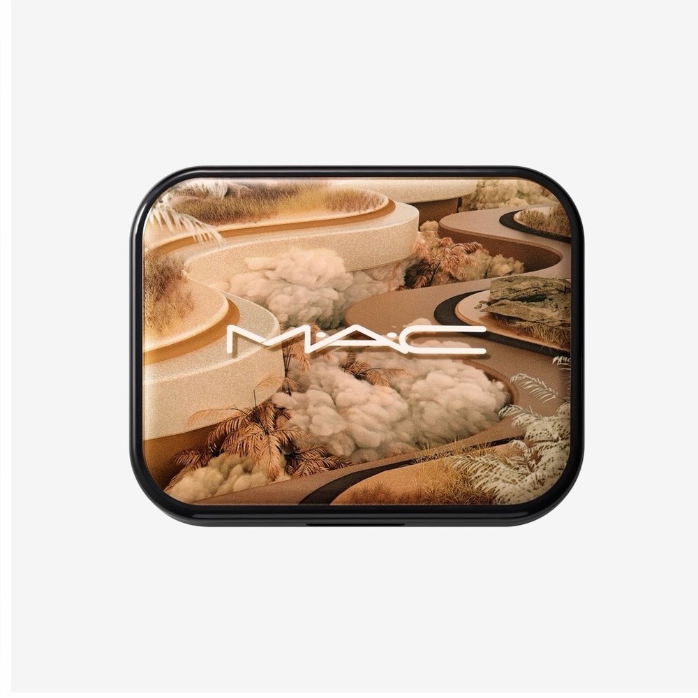 MAC Connect In Colour Eyeshadow Palette Unfiltered Nudes